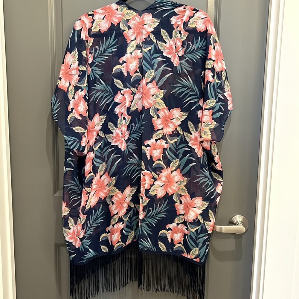 Kimono NWT - Picture 6 of 6